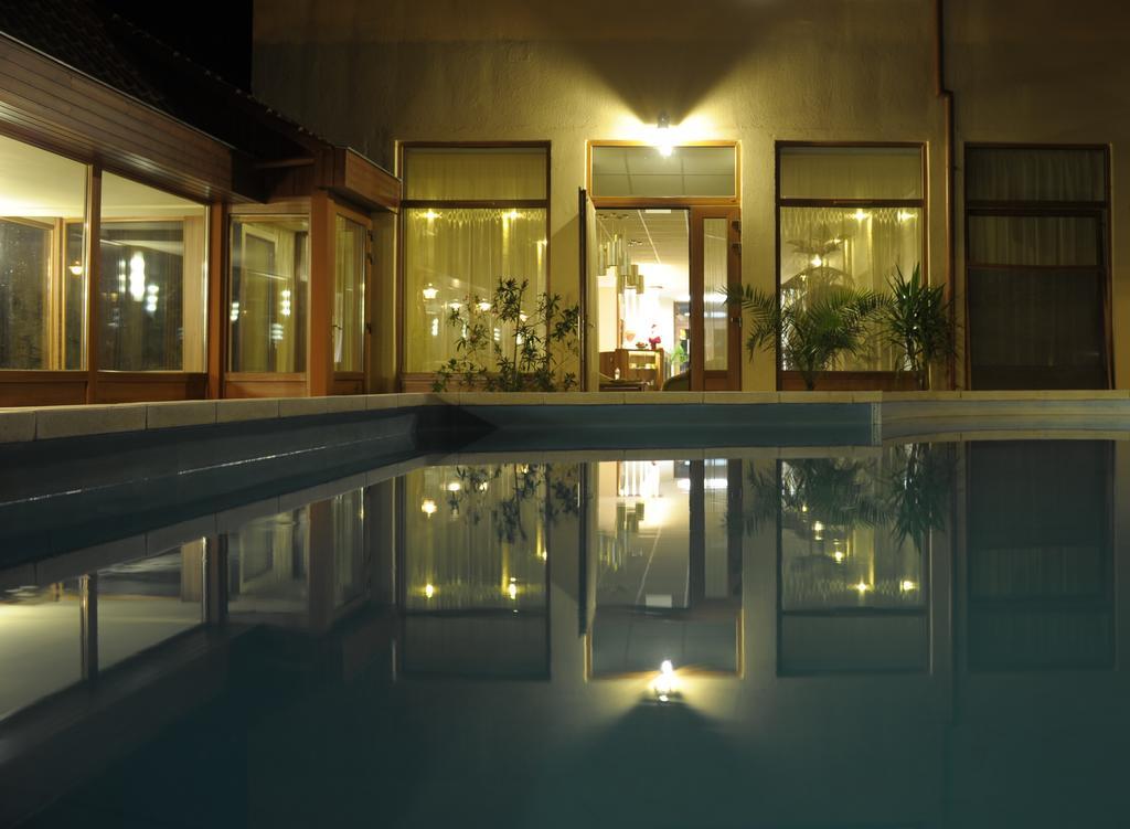 Park Hotel Gyula Exterior photo